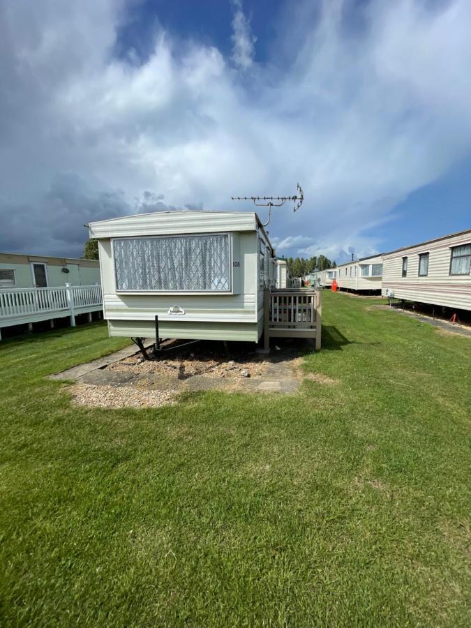 Tessas Caravan Breaks Chapel St. Leonards Exterior foto